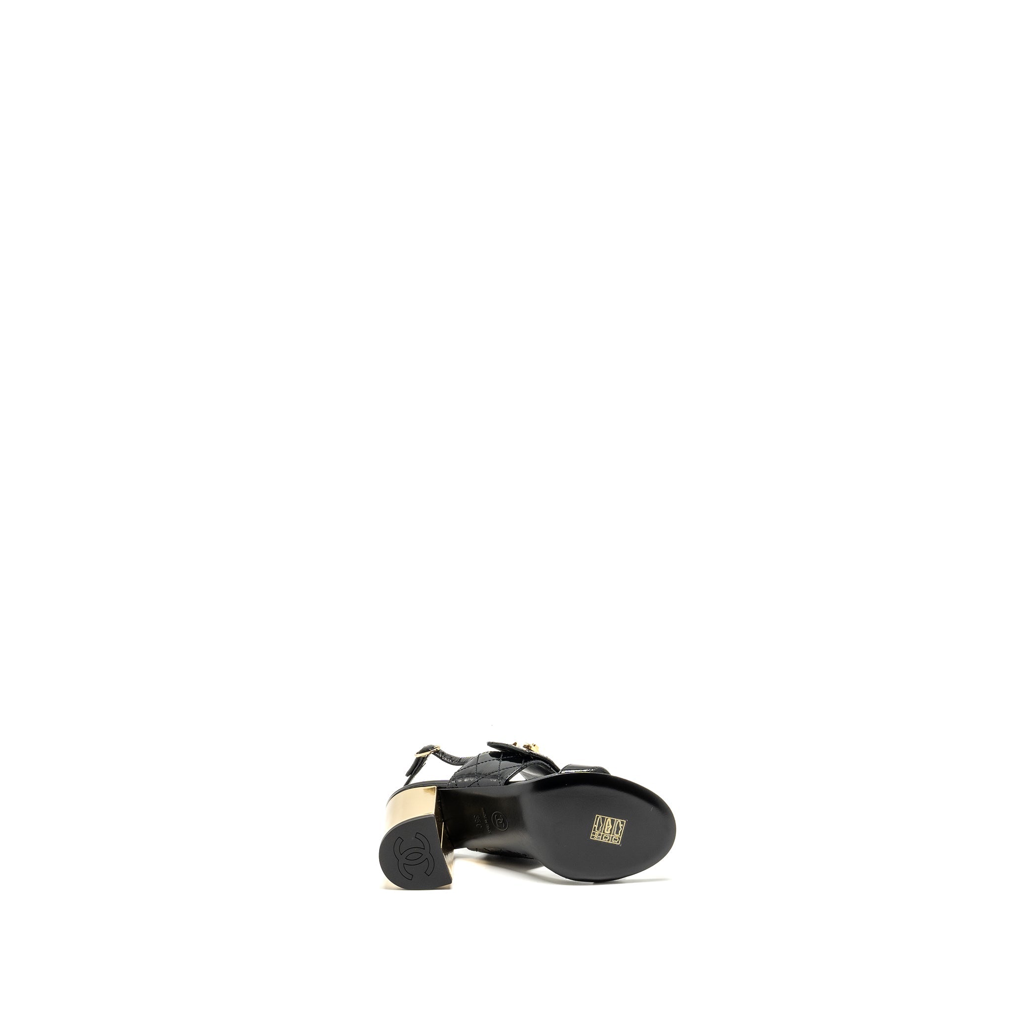 CHANEL 23P CC LOGO SANDALS PATENT GOATSKIN BLACK