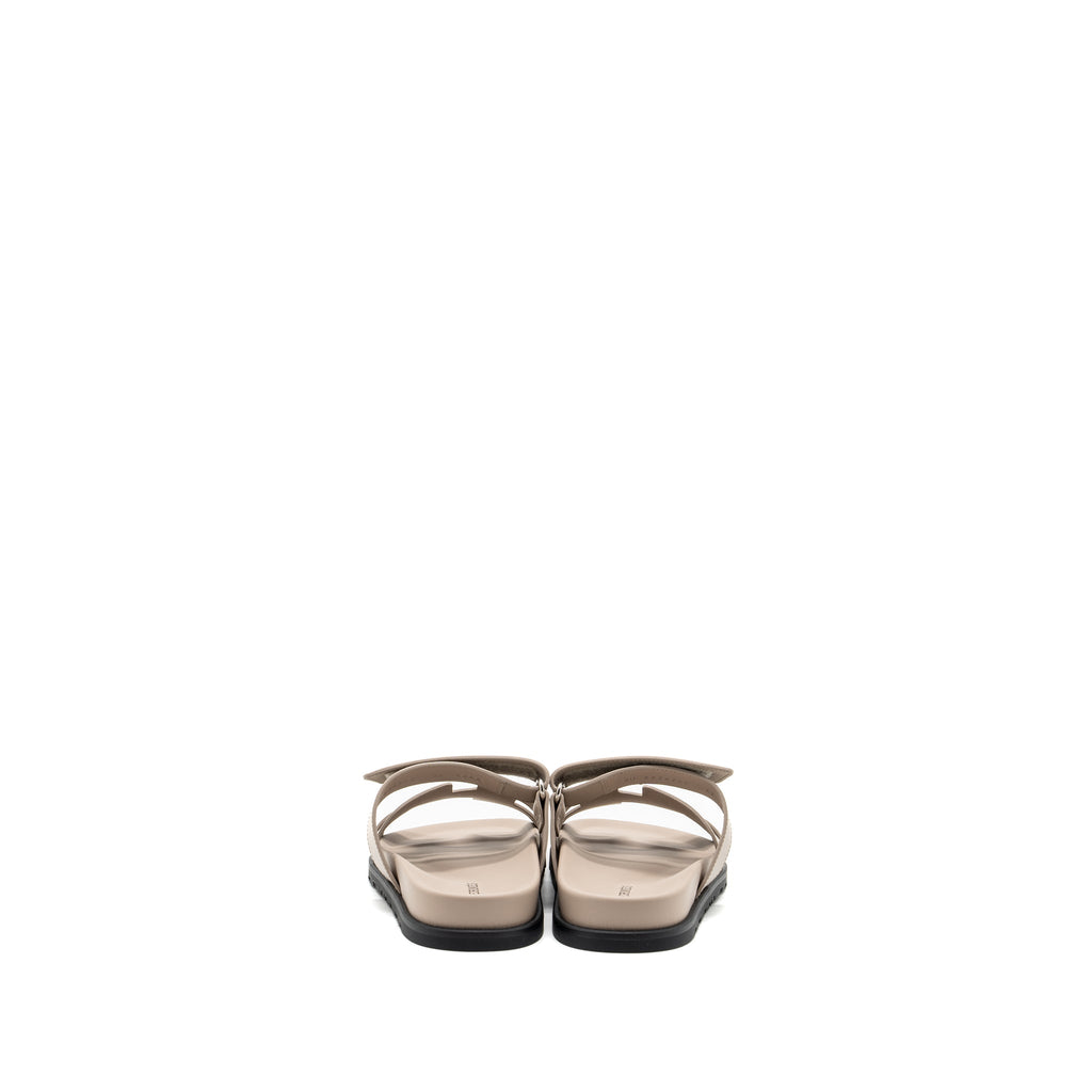 HERMES CHYPRE SANDALS BEIGE MASTIC