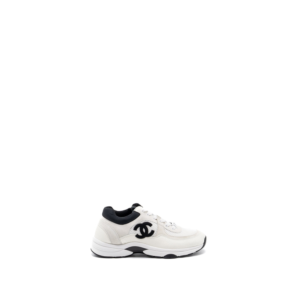 CHANEL TRAINER / SNEAKER BLACK / WHITE