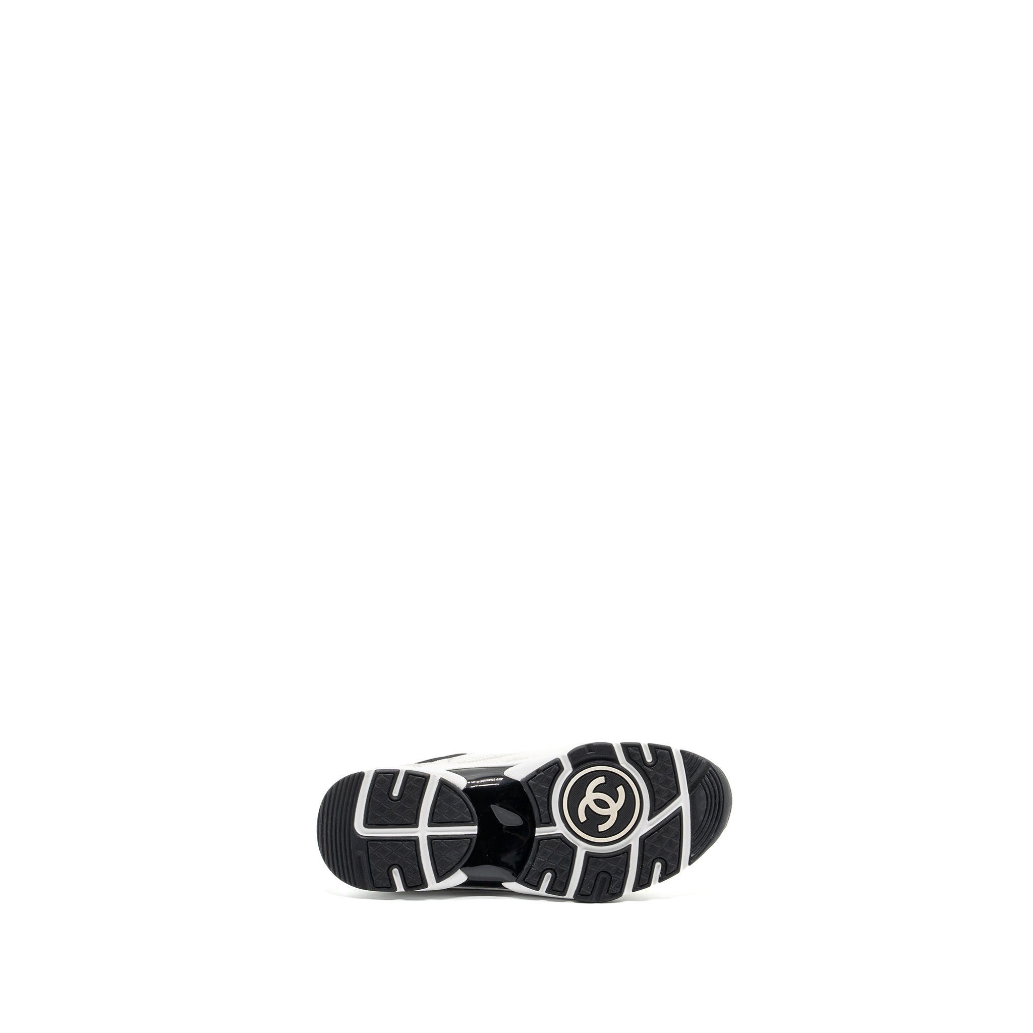 CHANEL CC LOGO TRAINER / SNEAKERS BLACK / WHITE