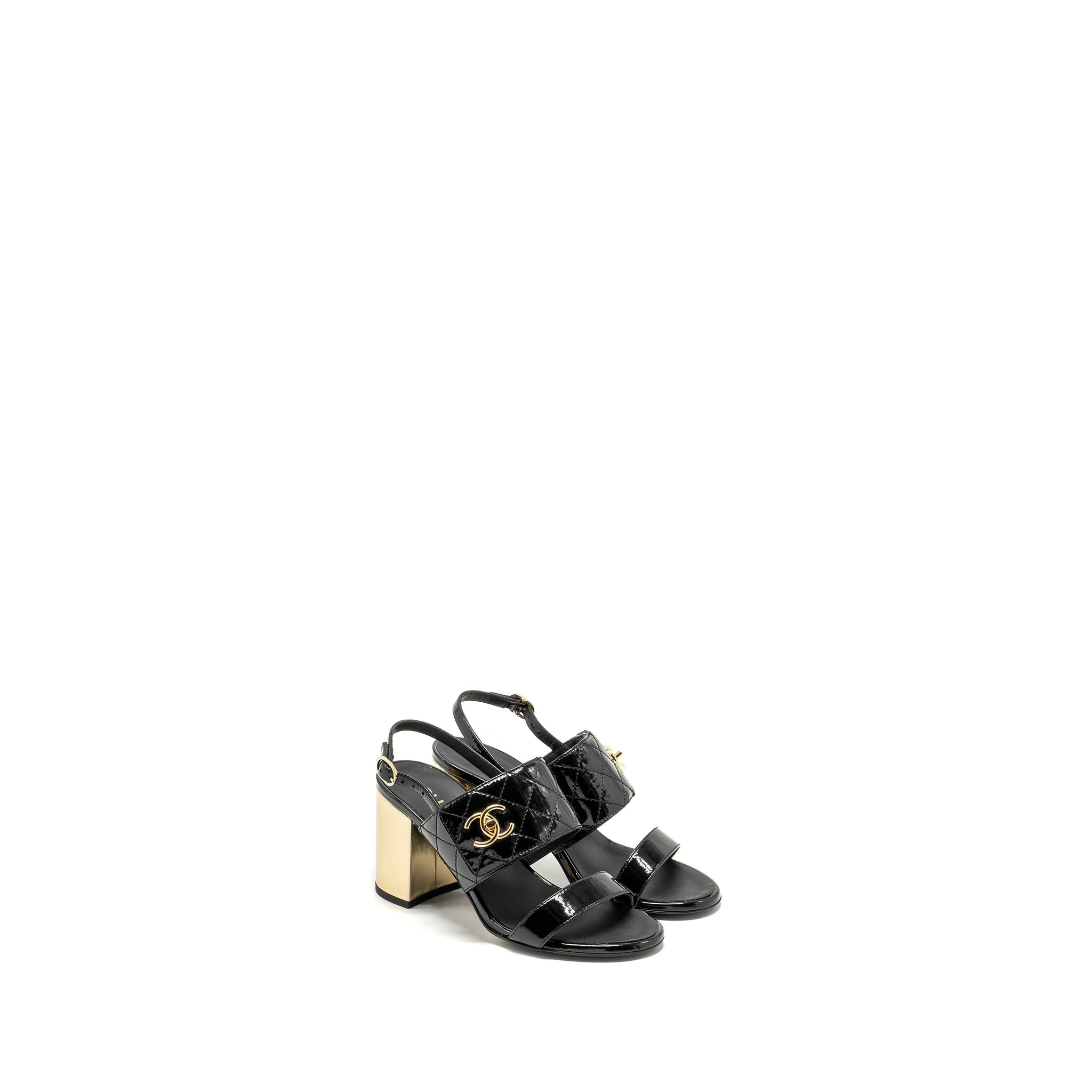 CHANEL 23P CC LOGO SANDALS PATENT GOATSKIN BLACK