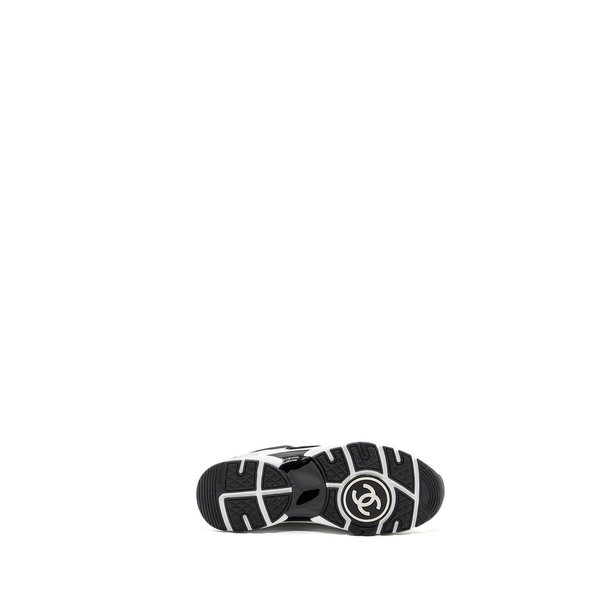 CHANEL CC LOGO TRAINER / SNEAKERS BLACK / WHITE