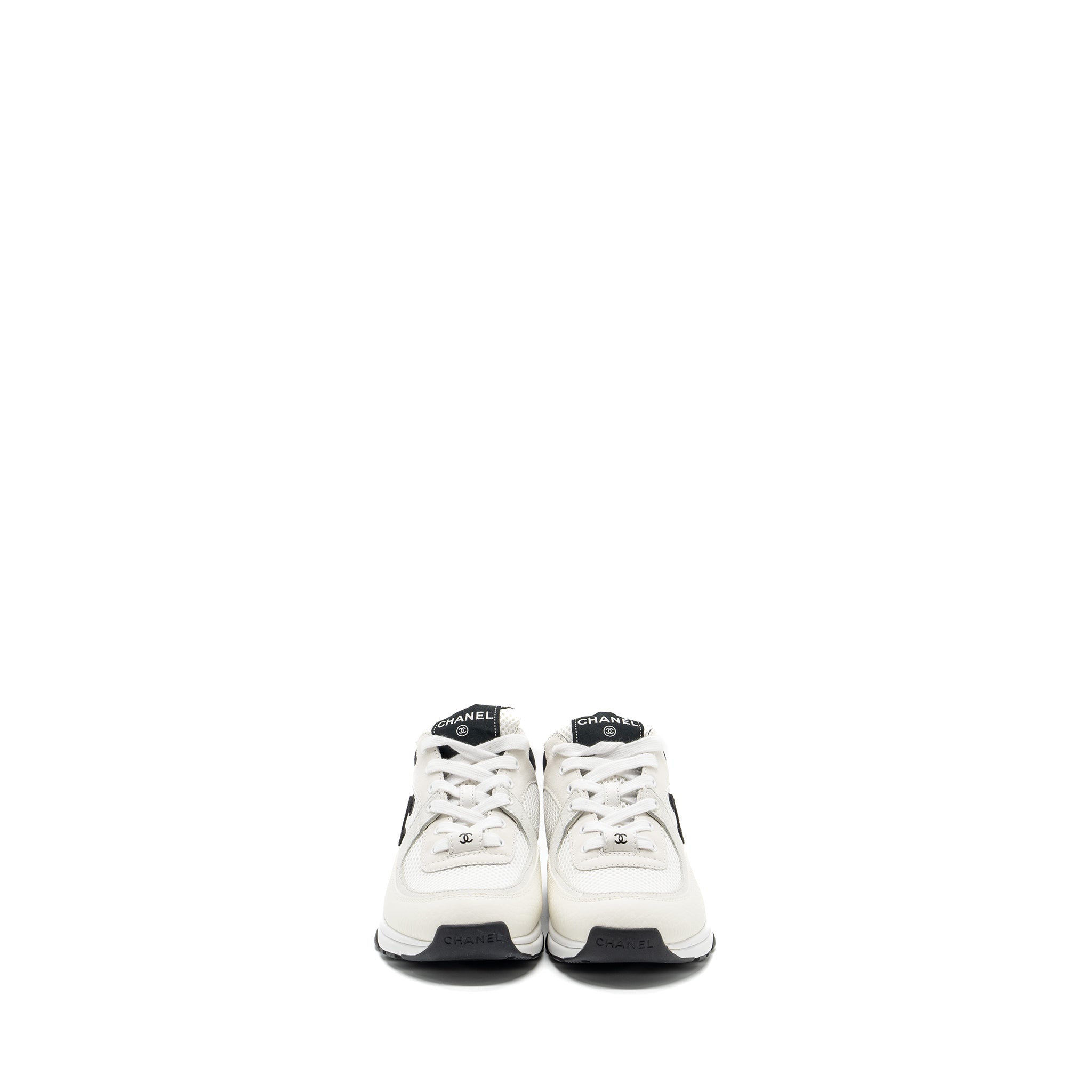 CHANEL CC LOGO TRAINER / SNEAKERS BLACK / WHITE