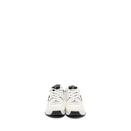 CHANEL CC LOGO TRAINER / SNEAKERS BLACK / WHITE