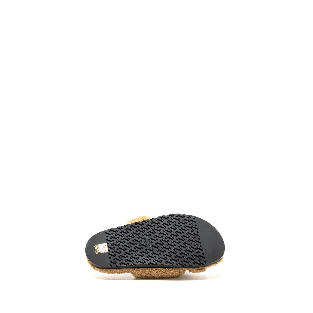 HERMES CHYPRE SANDALS SHEARLING BEIGE ARGYLE