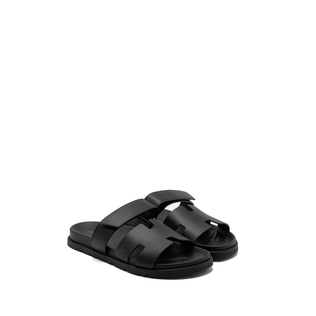 HERMES CHYPRE SANDALS BLACK