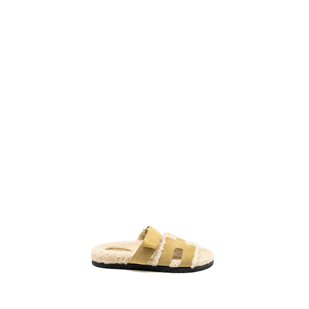 HERMES CHYPRE SANDALS CHÈVRE VELOURS BEIGE ALBATRE