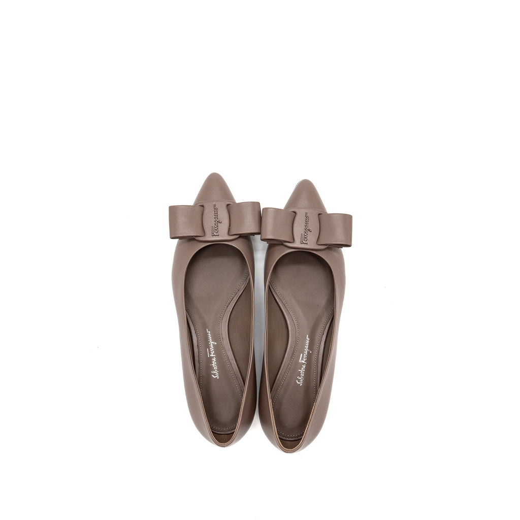 FERRAGAMO VIVA BALLERINAS NAPPA CALFSKIN GREY