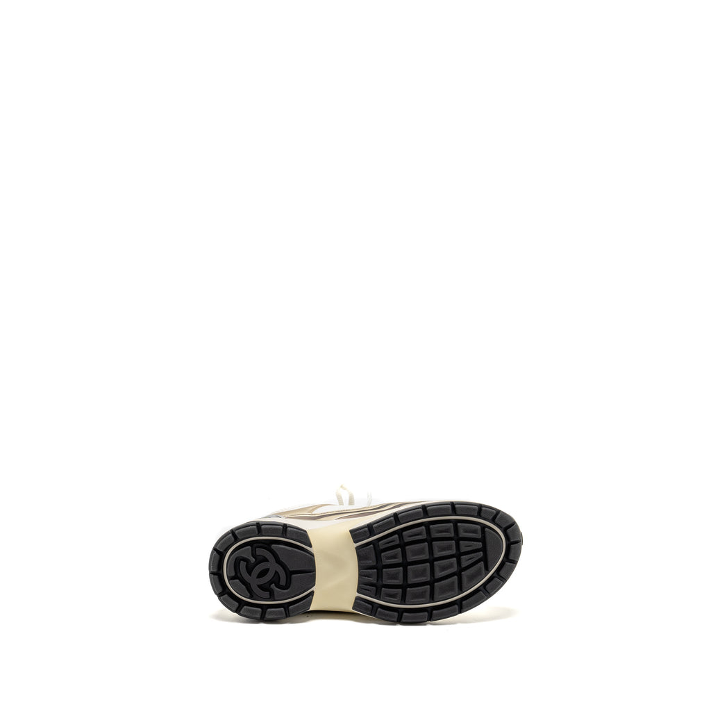CHANEL CC SNEAKERS FABRIC/LAMINATED WHITE/GOLD/SILVER