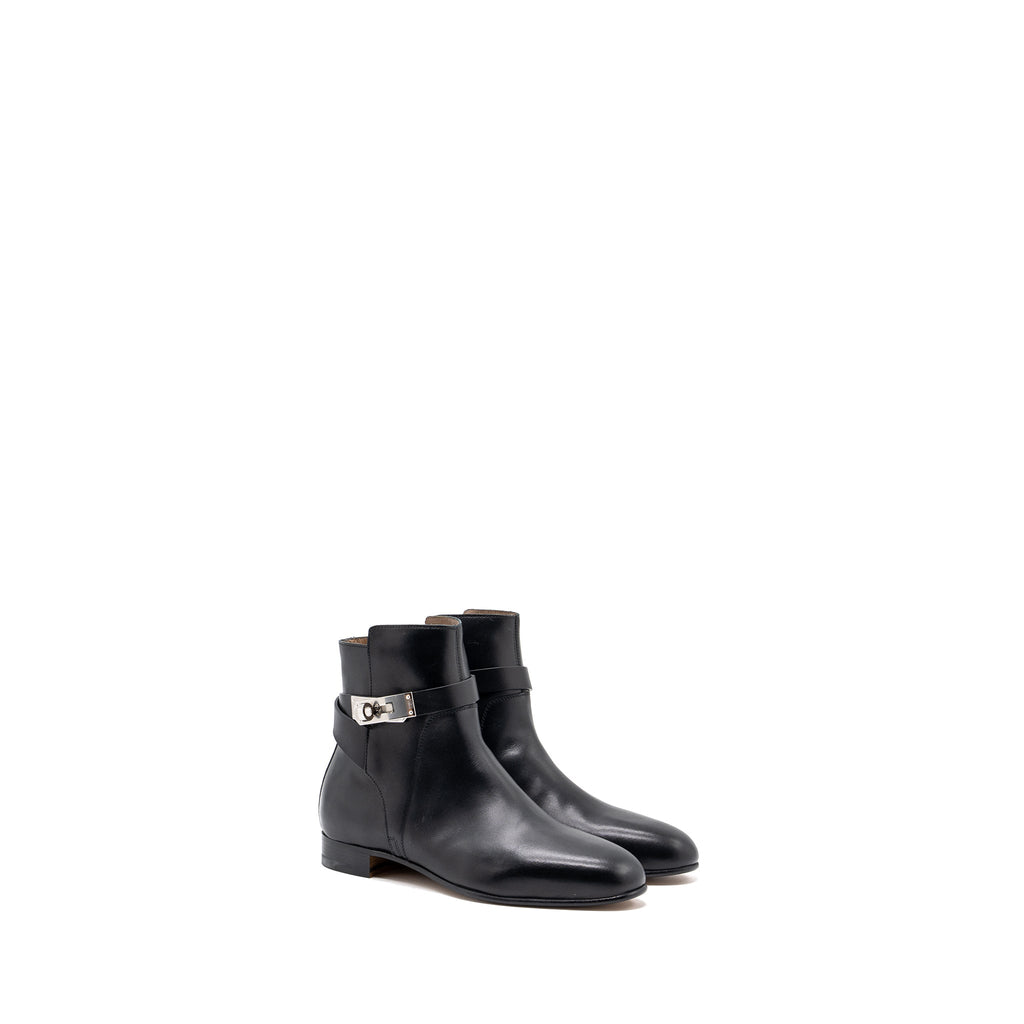 HERMES NEO ANKLE BOOTS WITH KELLY BUCKLE CALFSKIN BLACK SHW
