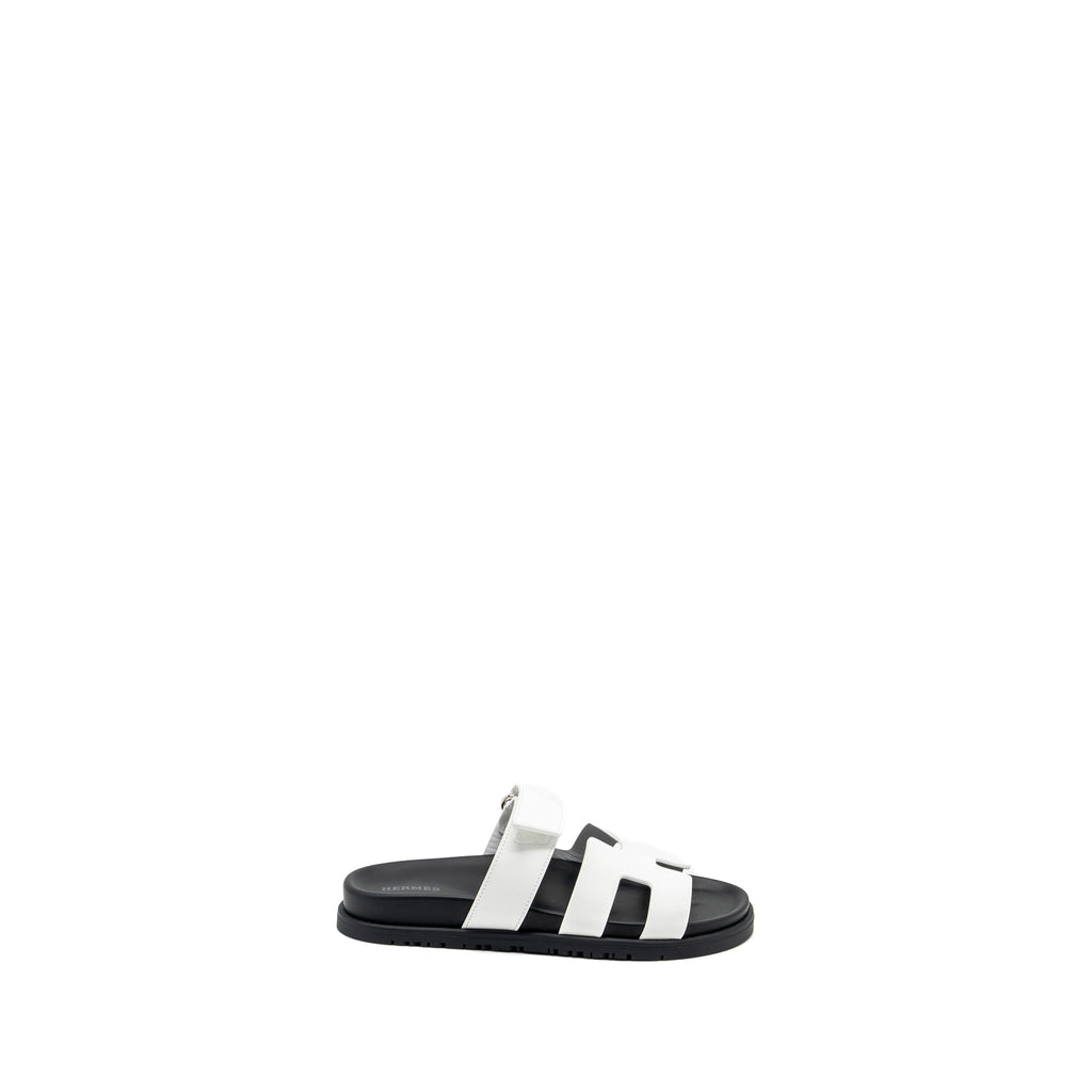 HERMES CHYPRE SANDALS BLACK/WHITE