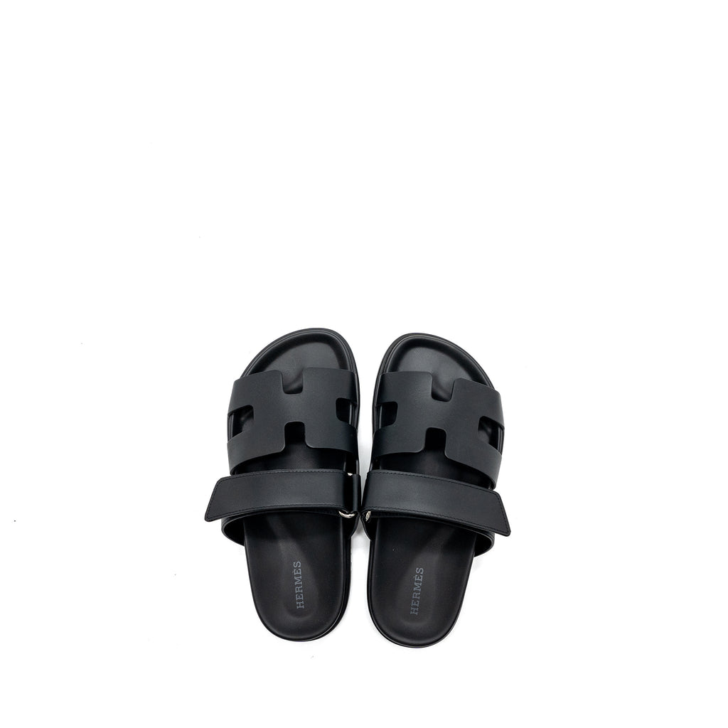 HERMES CHYPRE SANDALS BLACK