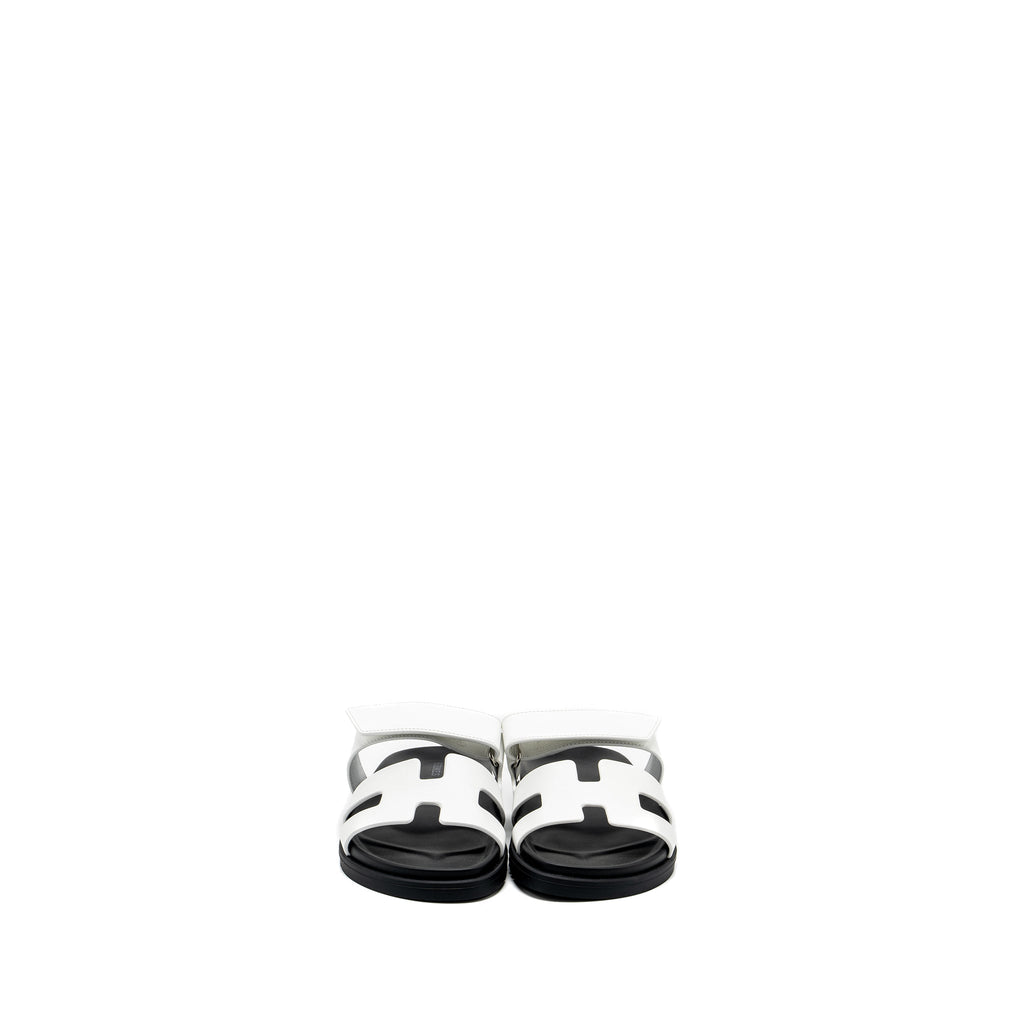 HERMES CHYPRE SANDALS BLACK/WHITE