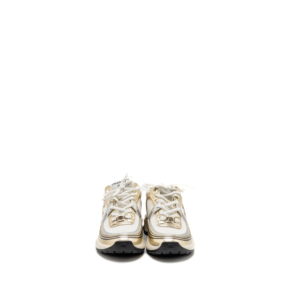 CHANEL CC SNEAKERS FABRIC/LAMINATED WHITE/GOLD/SILVER
