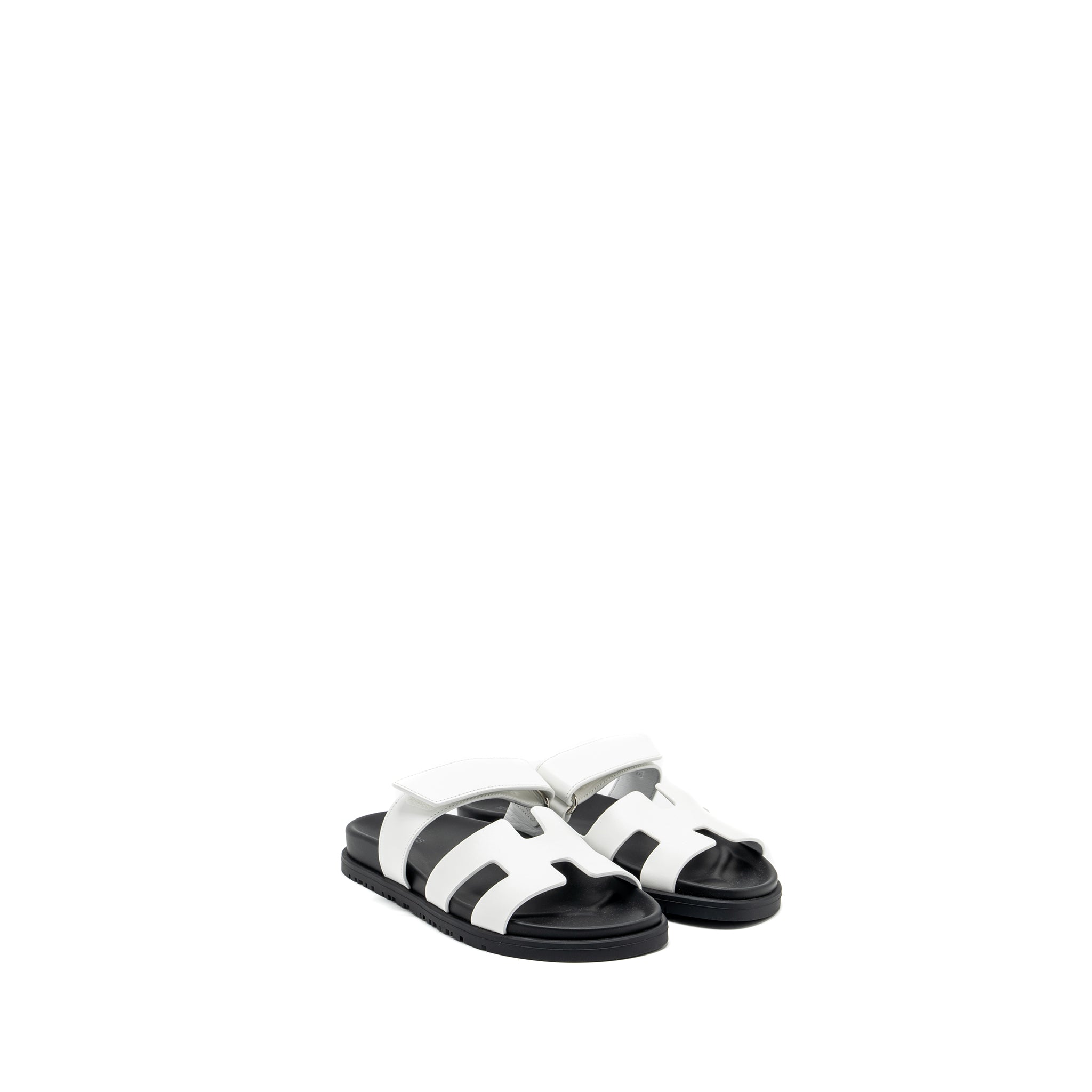 HERMES CHYPRE SANDALS BLACK/WHITE
