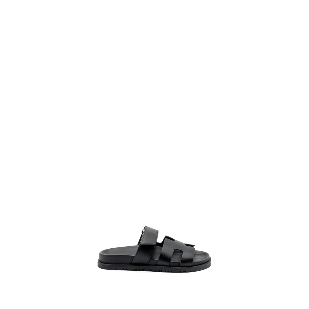 HERMES CHYPRE SANDALS BLACK