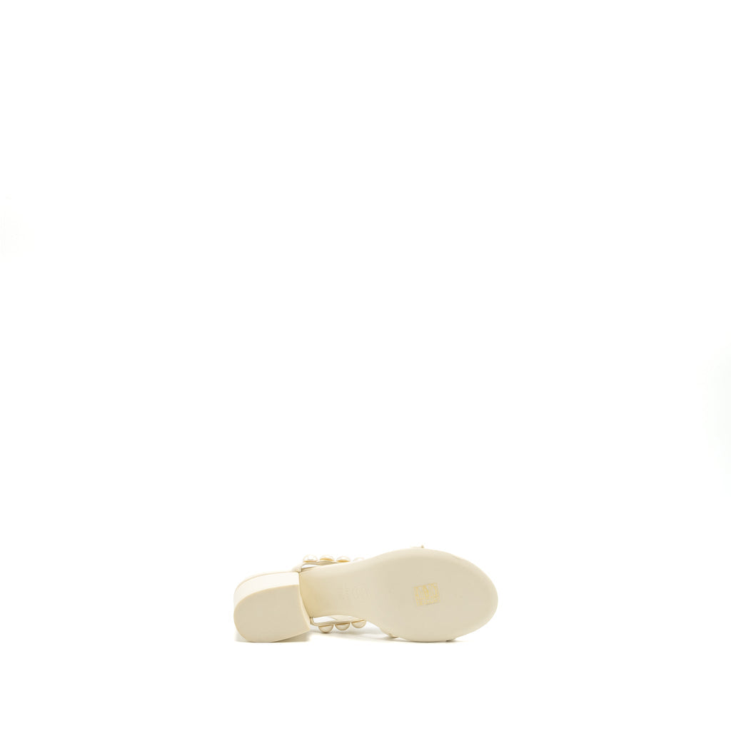 CHANEL PEARL SANDAL LEATHER WHITE SHW