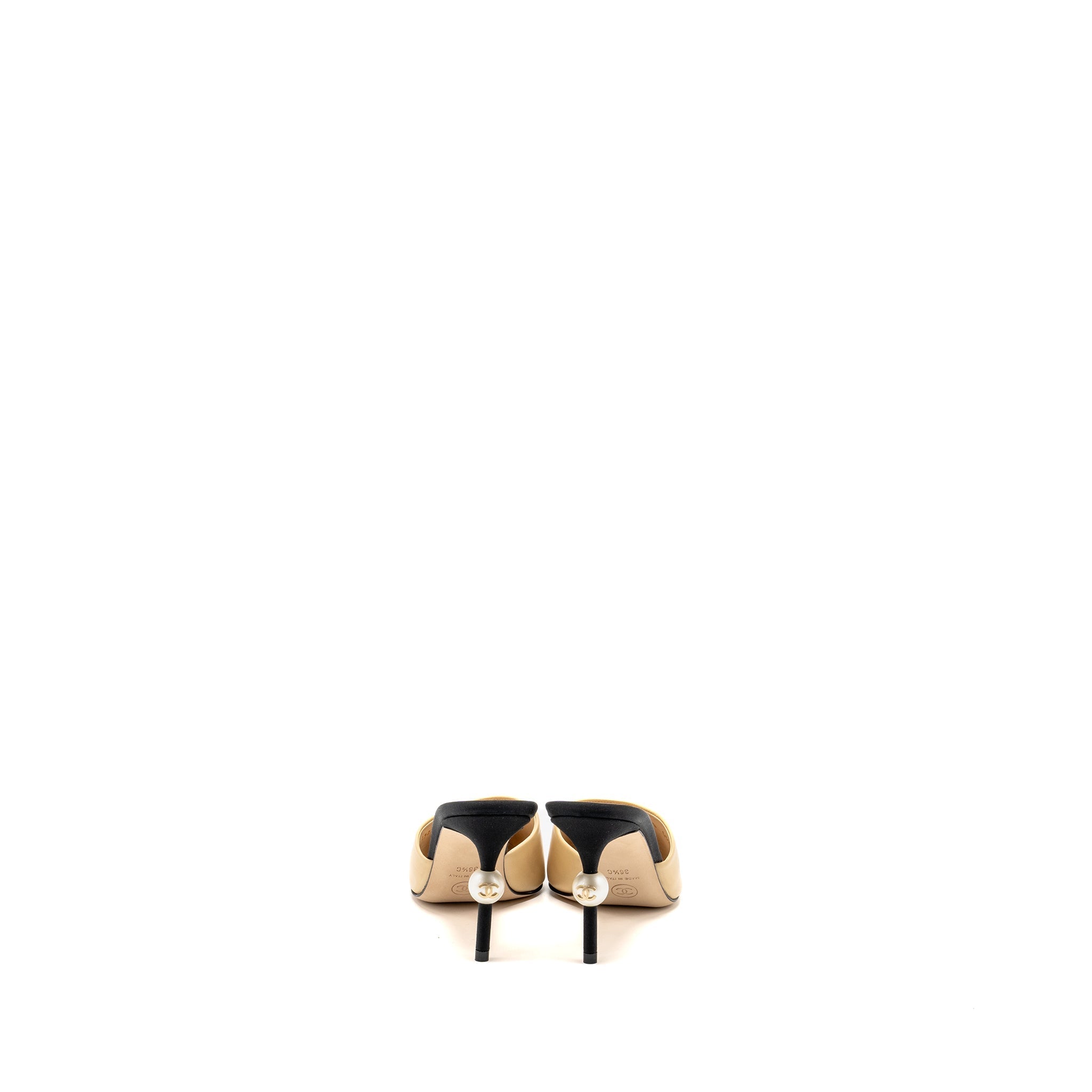 CHANEL PEARL HEEL MULE LEATHER BEIGE/BLACK