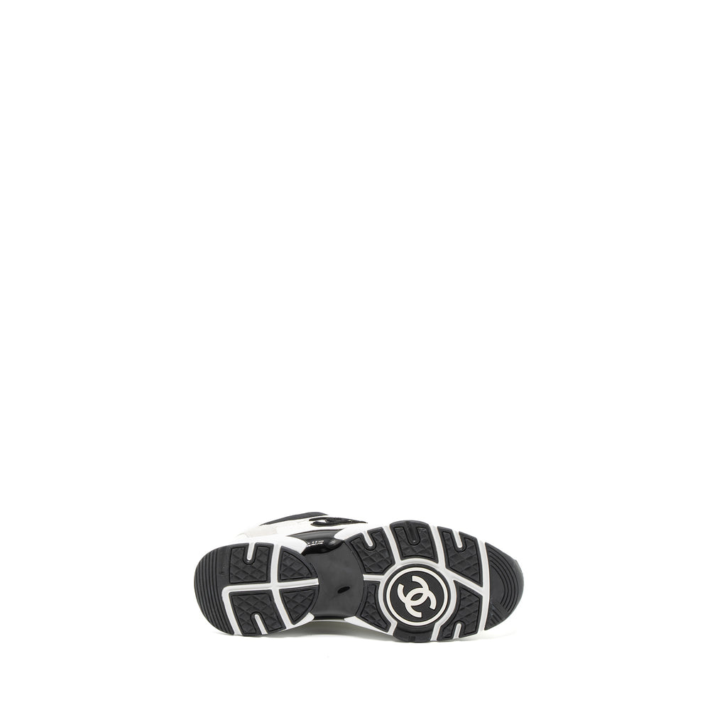 CHANEL TRAINERS SUEDE/CALFSKIN BLACK/WHITE
