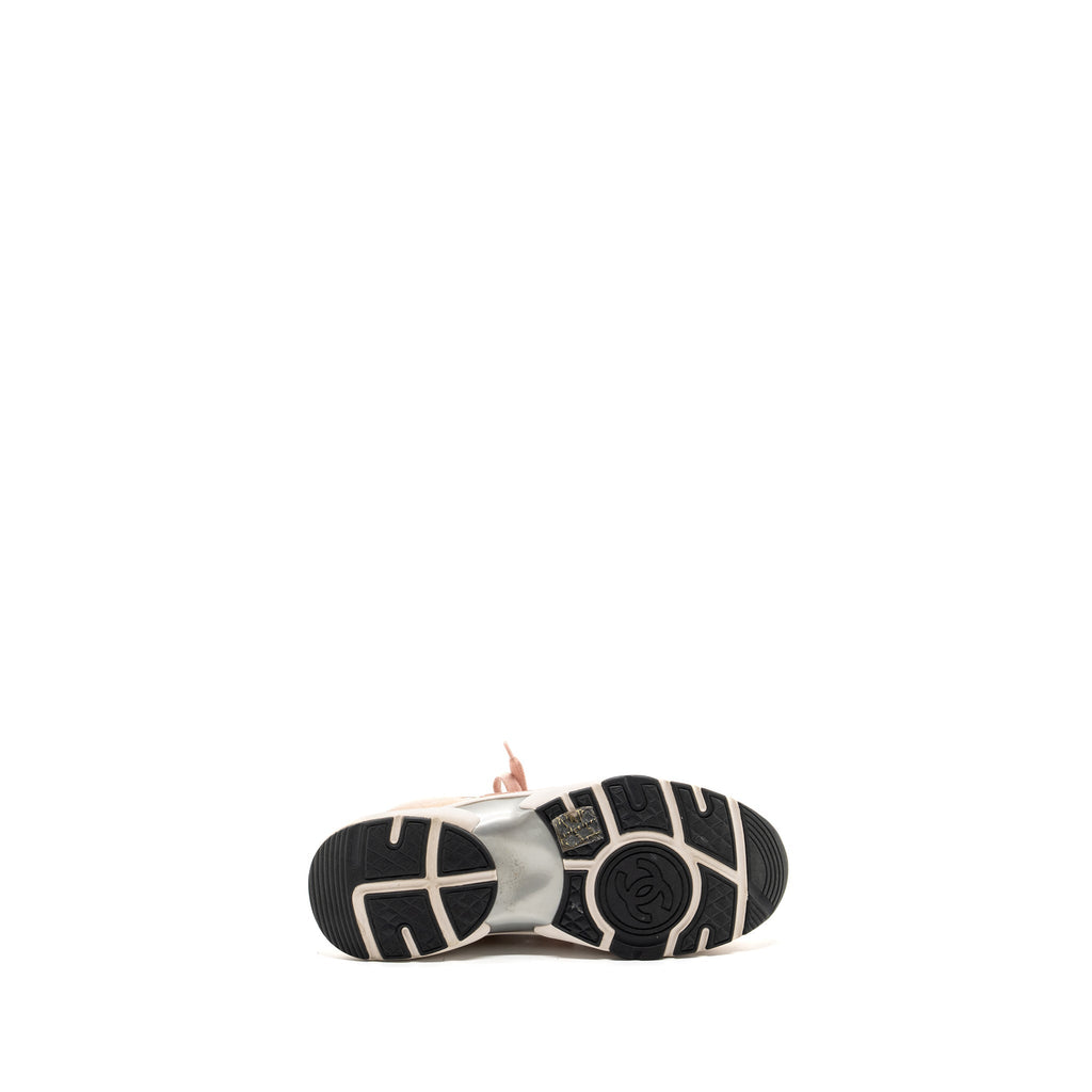 CHANEL CC LOGO SNEAKER PINK / MULTICOLOUR