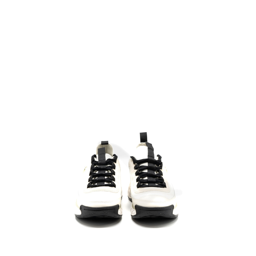 CHANEL CLASSIC SNEAKER FABRIC/SUEDE CALFSKIN BLACK/WHITE