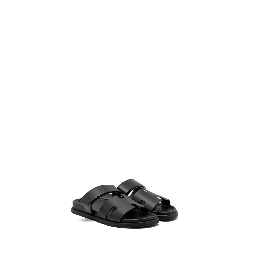 HERMES MEN’S CHYPRE SANDALS BLACK