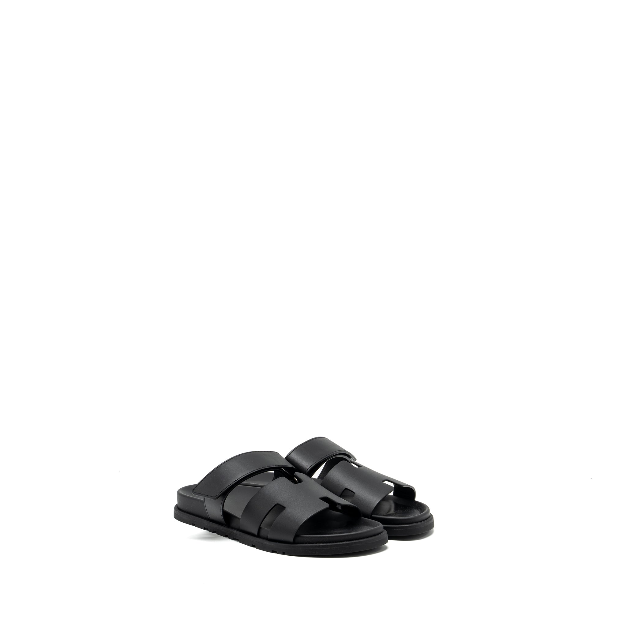 HERMES MEN’S CHYPRE SANDALS BLACK