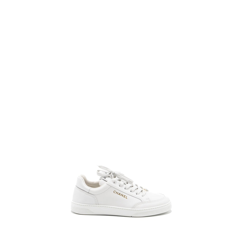 CHANEL 23A SNEAKER CALFSKIN WHITE