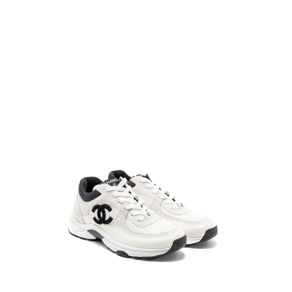 CHANEL TRAINERS SUEDE/CALFSKIN BLACK/WHITE