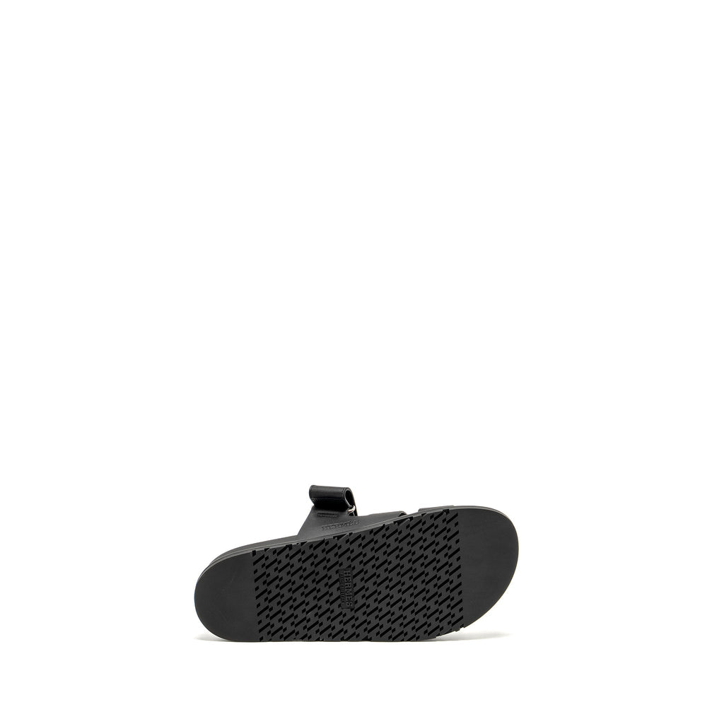 HERMES MEN’S CHYPRE SANDAL CALFSKIN BLACK