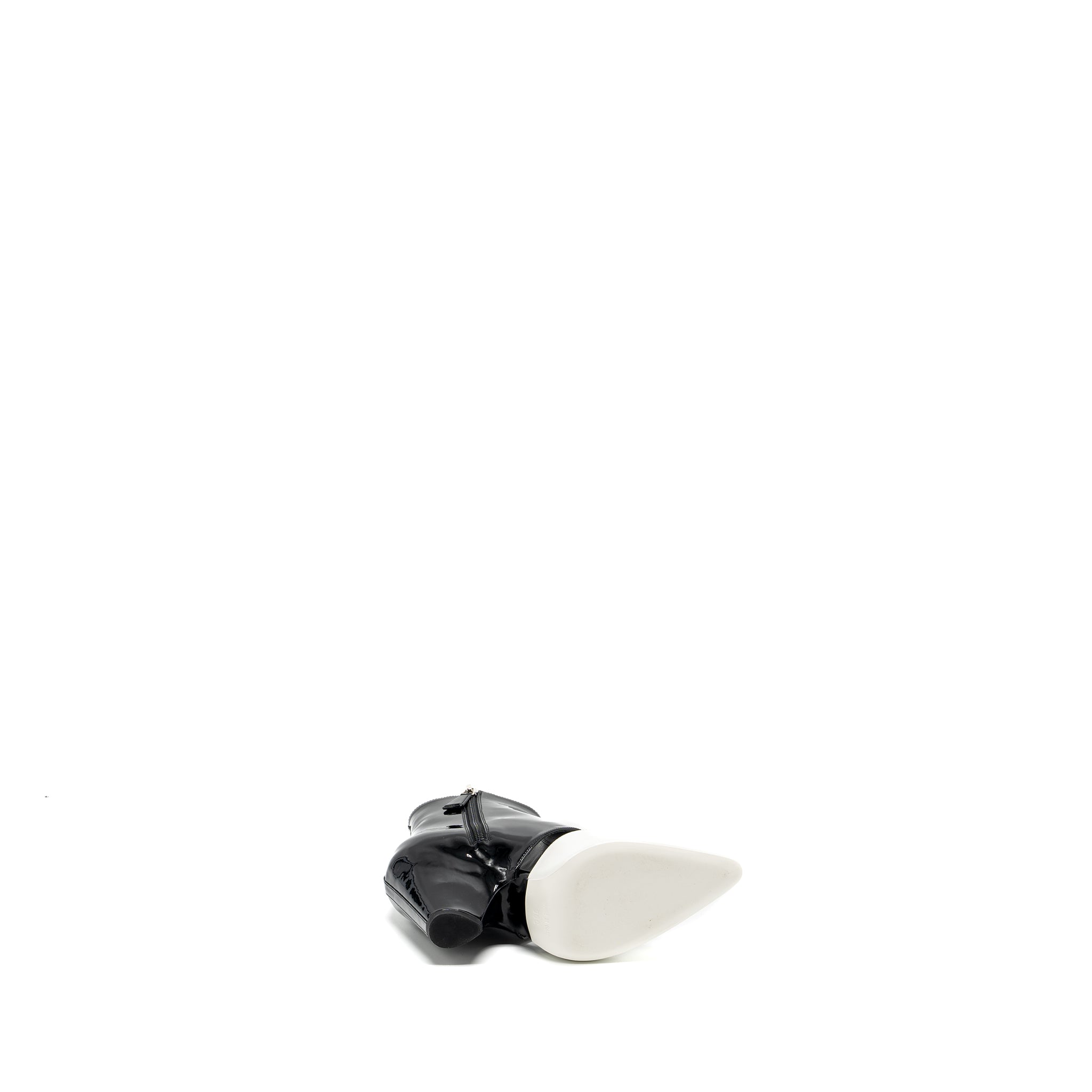 CHANEL ANKLE BOOTS PATENT BLACK / WHITE