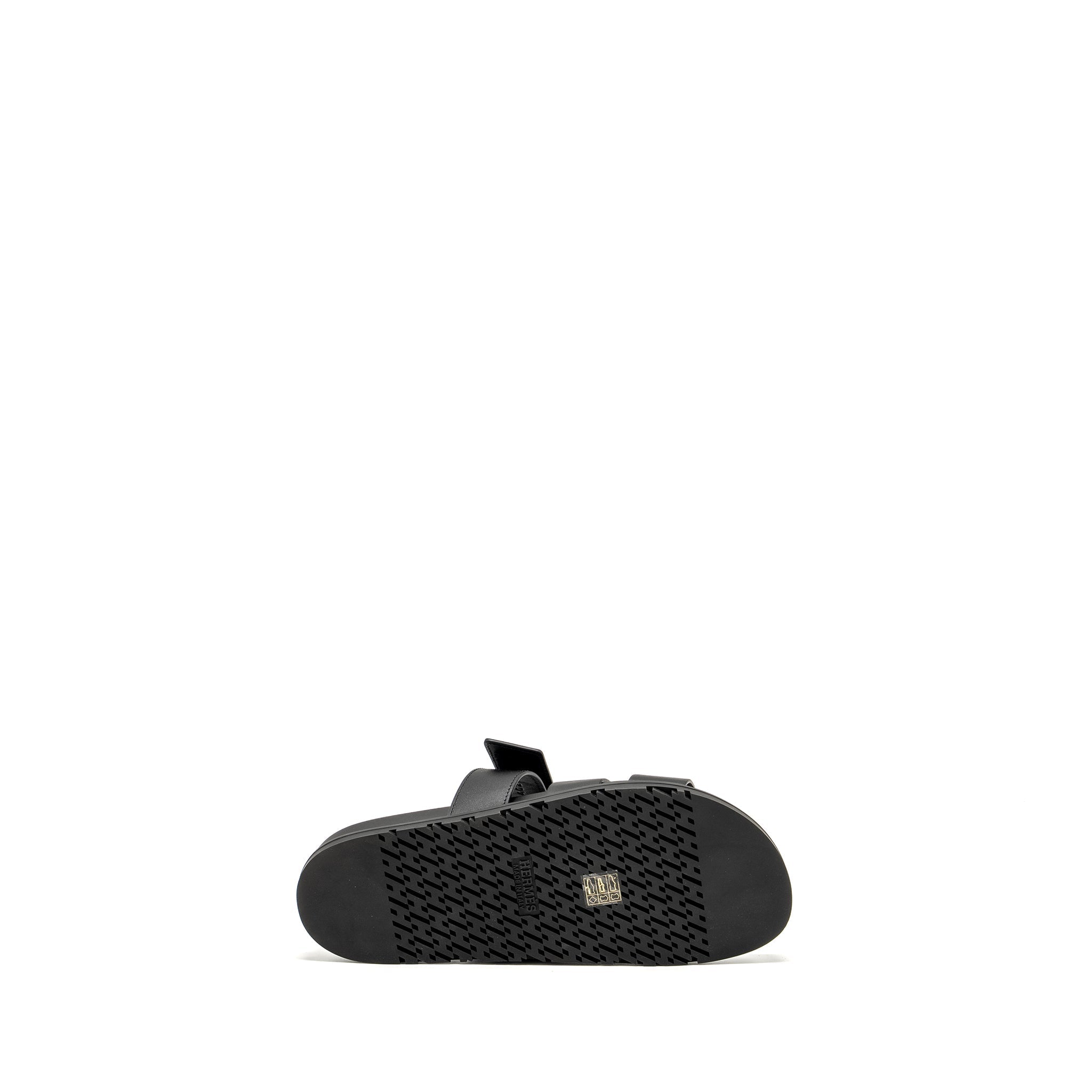 HERMES MEN’S CHYPRE SANDAL CALFSKIN BLACK