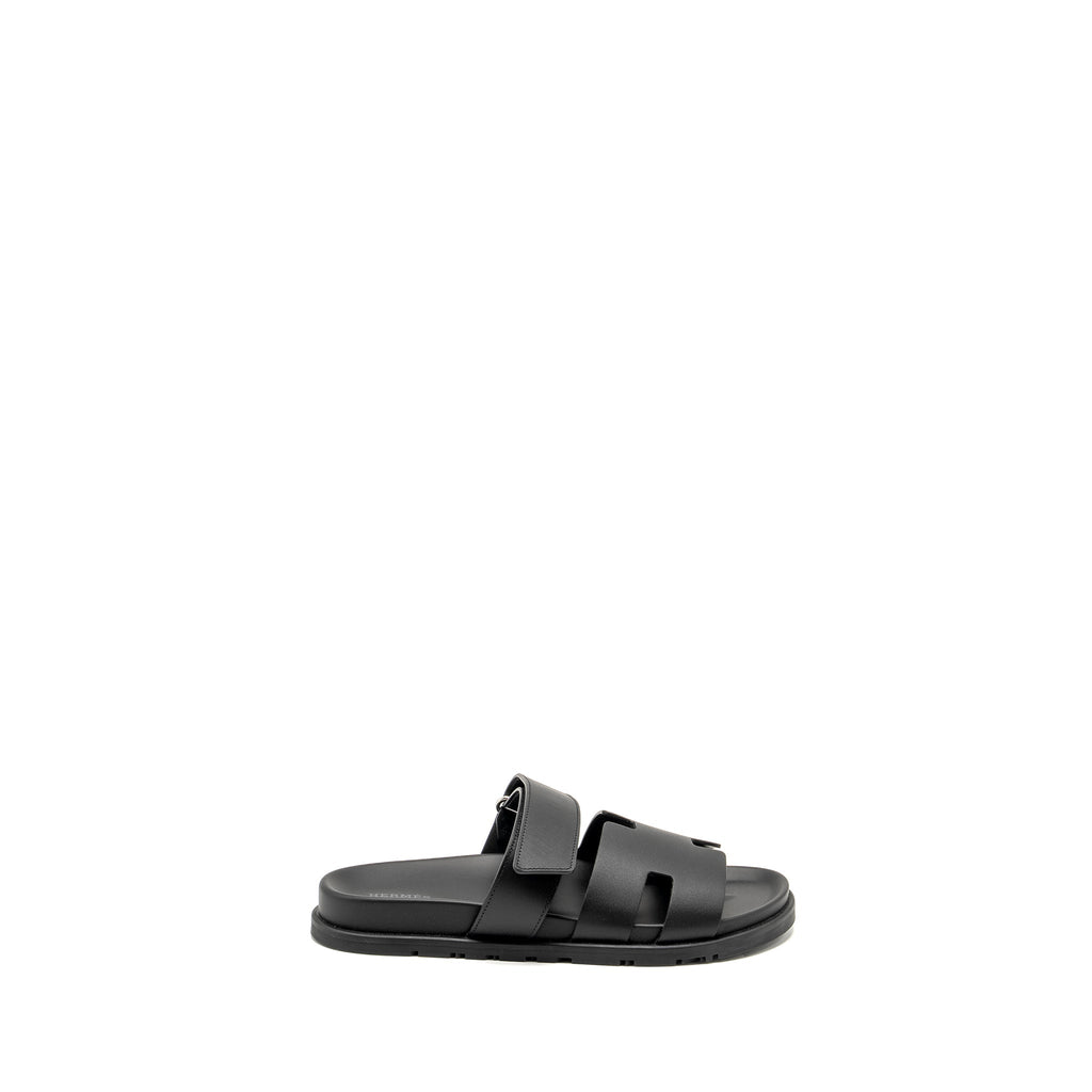 HERMES MEN’S CHYPRE SANDAL CALFSKIN BLACK