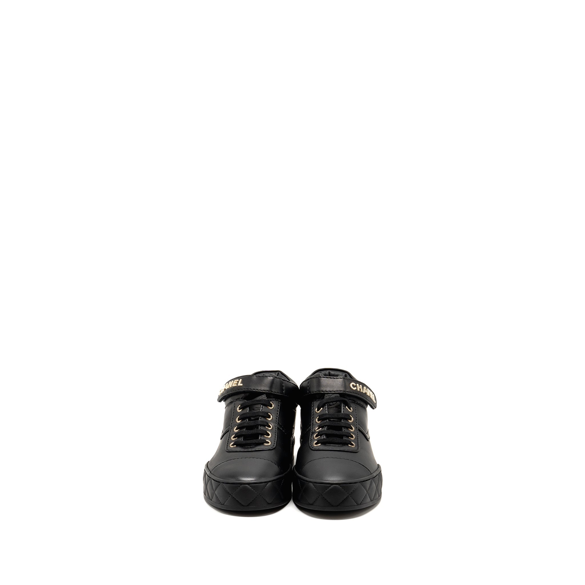 CHANEL 23A LETTER LOGO SNEAKERS LAMBSKIN BLACK LGHW