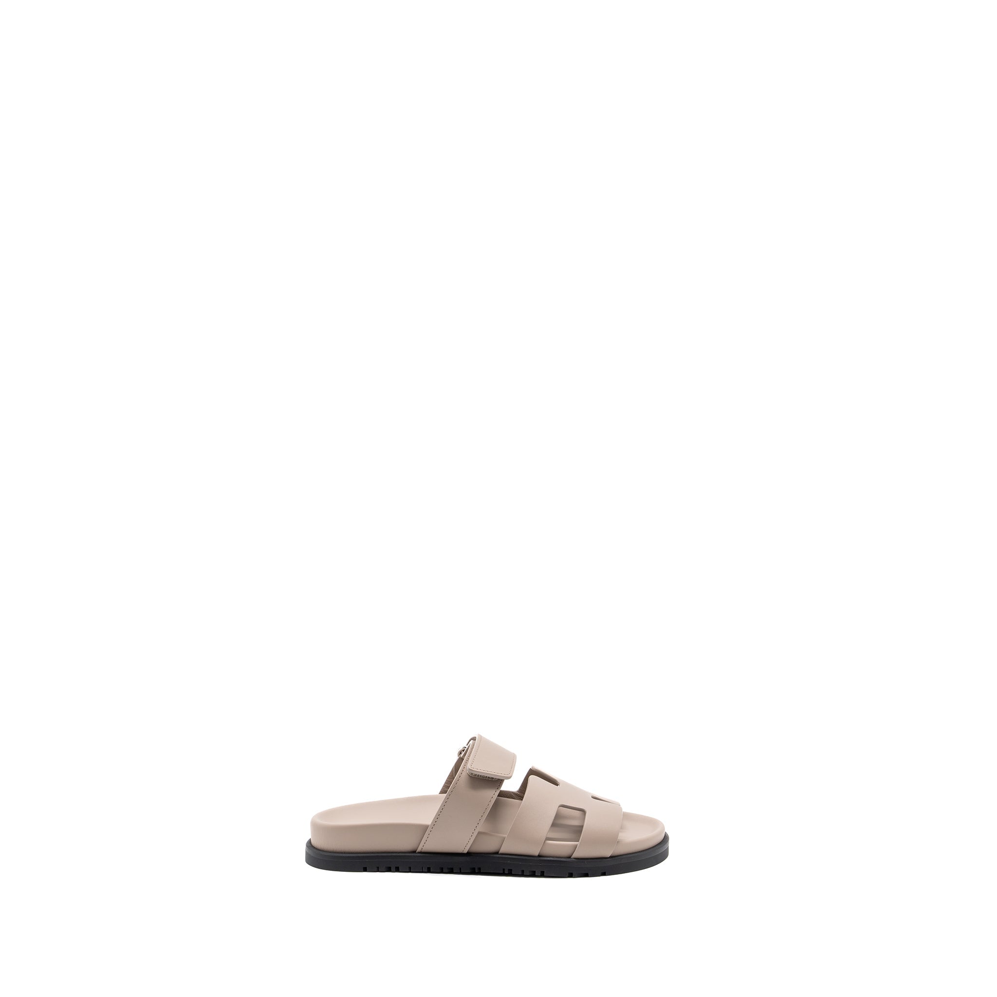 HERMES CHYPRE SANDALS BEIGE MASTIC