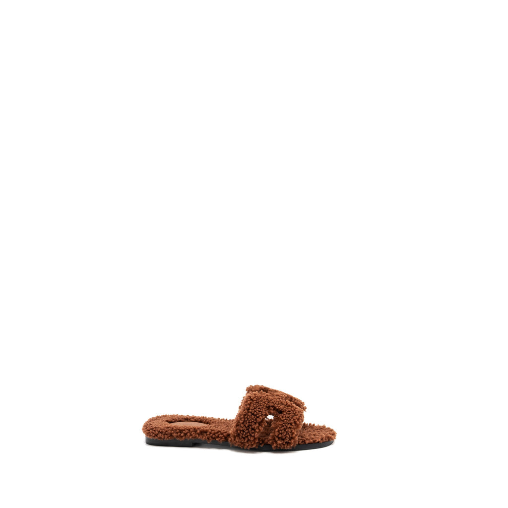 HERMES ORAN SANDAL SHEARLING DARK BROWN