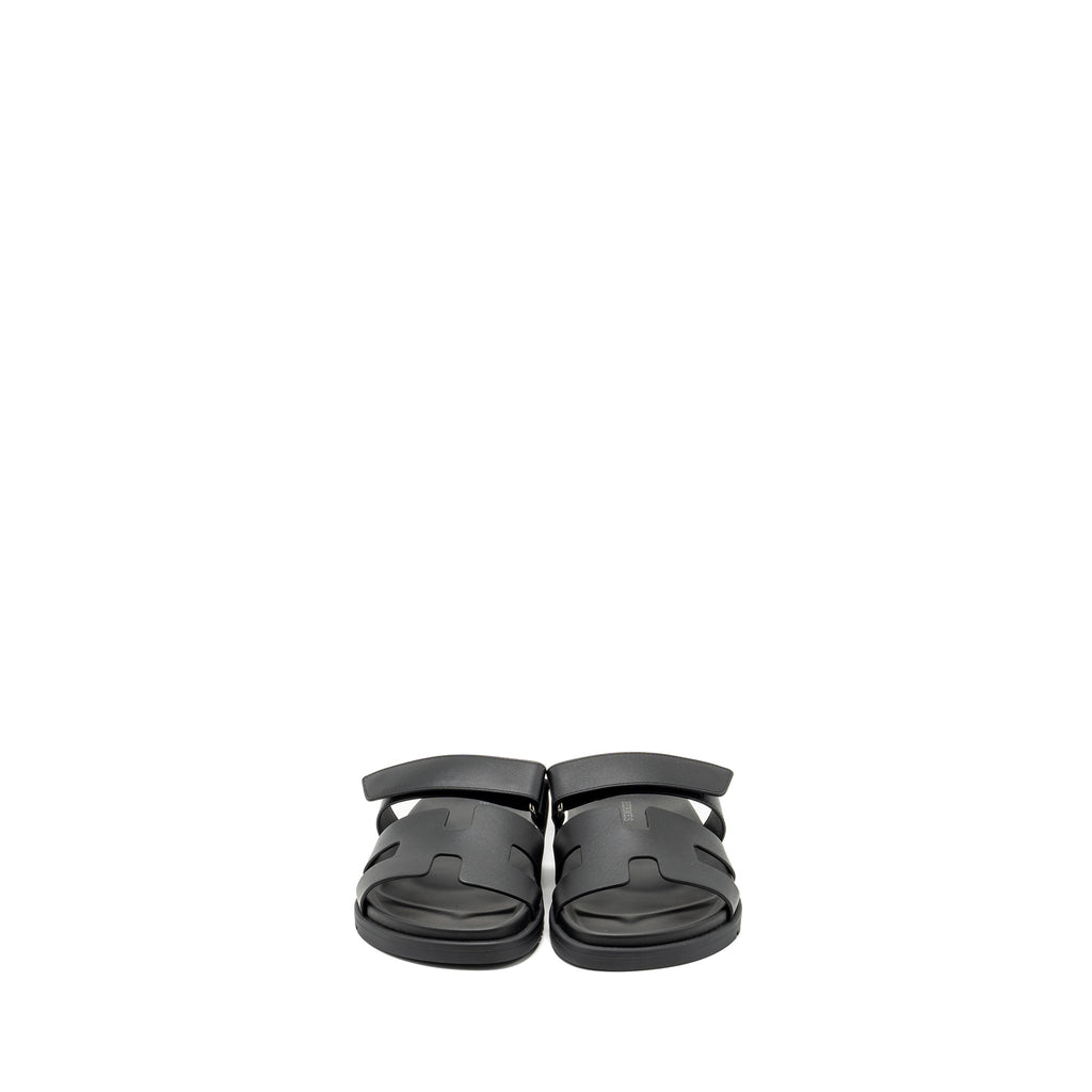 HERMES CHYPRE SANDALS BLACK