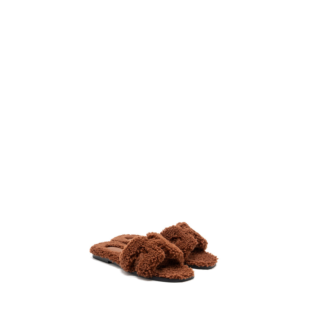 HERMES ORAN SANDAL SHEARLING DARK BROWN