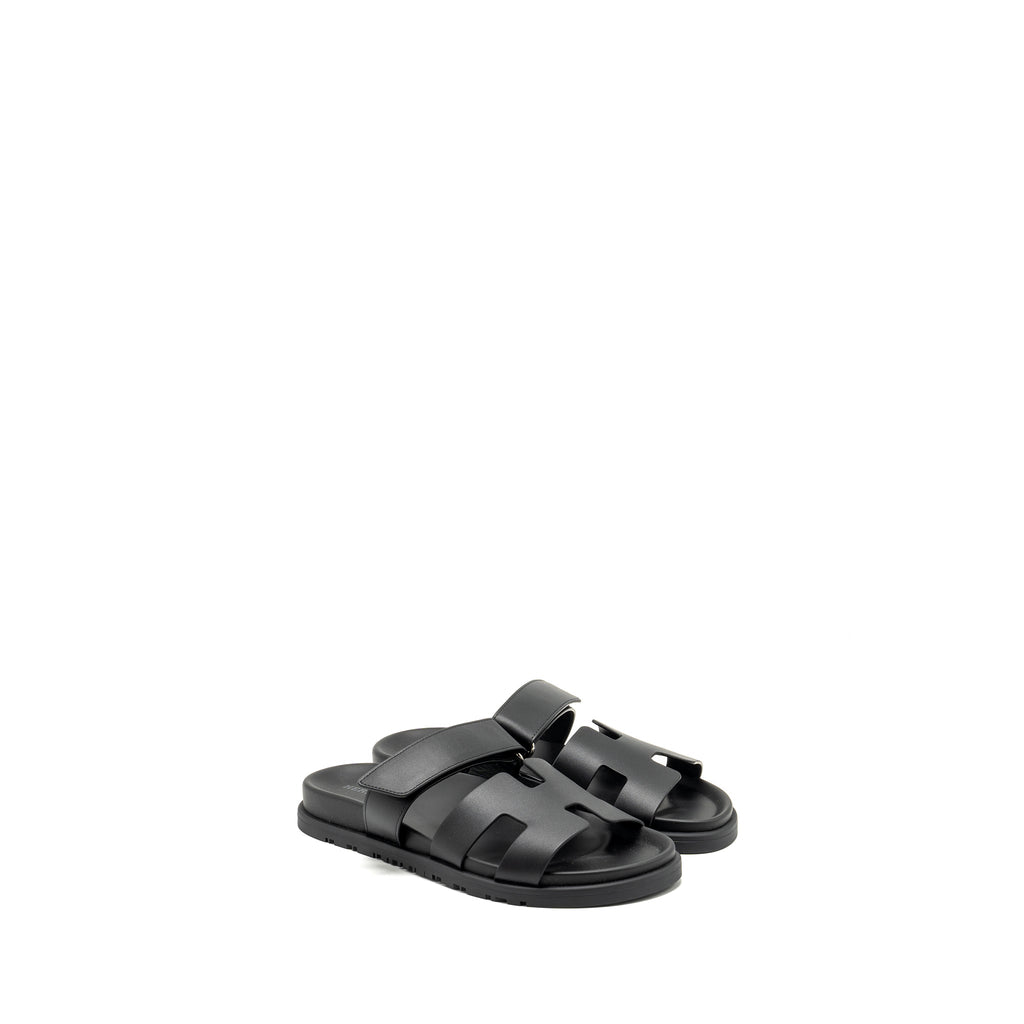 HERMES CHYPRE SANDALS BLACK