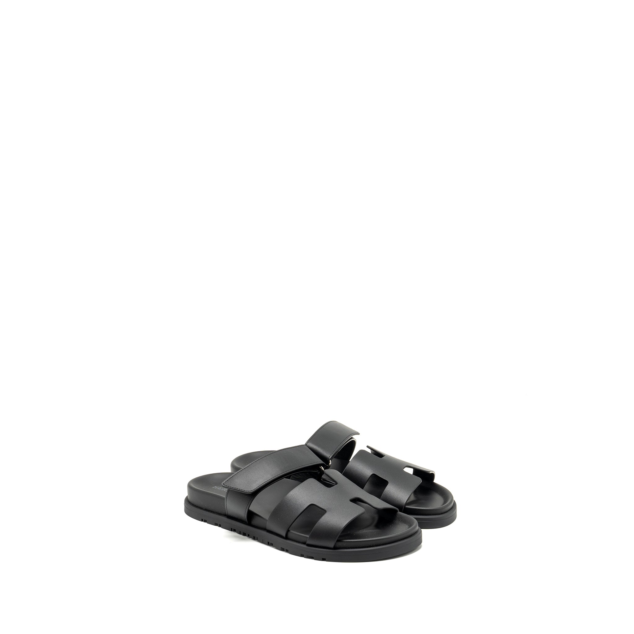 HERMES CHYPRE SANDALS BLACK