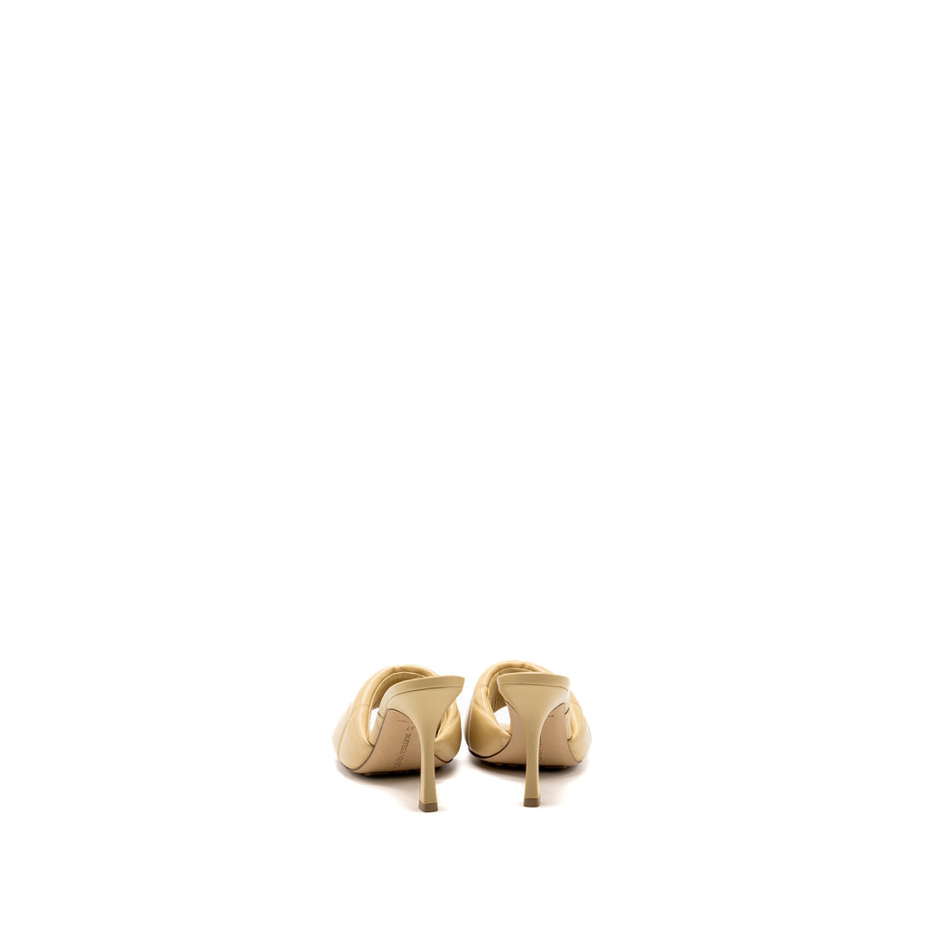 BOTTEGA VENETA LIDO SANDAL HEELS LAMBSKIN BEIGE