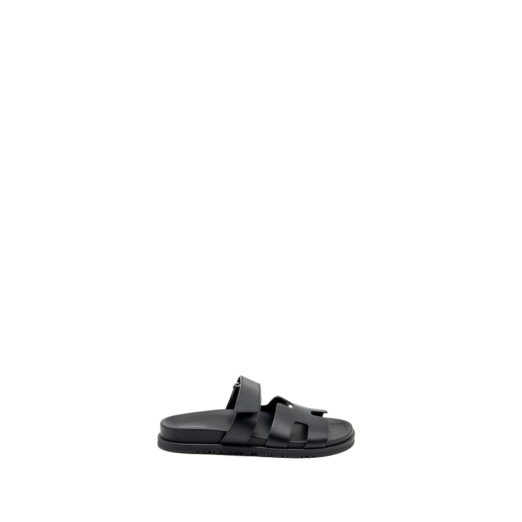 HERMES CHYPRE SANDALS BLACK
