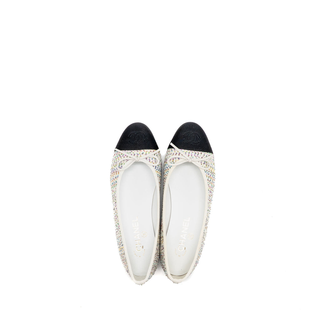 CHANEL 23C BALLERINAS FLAT SHOES GLITTERED FABRIC/GROSGRAIN WHITE/MULTICOLOUR/BLACK