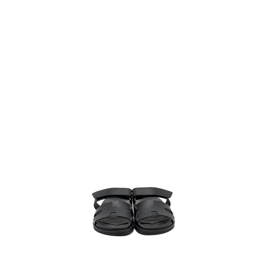 HERMES CHYPRE SANDALS BLACK