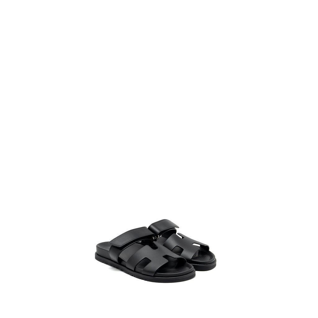 HERMES CHYPRE SANDALS BLACK