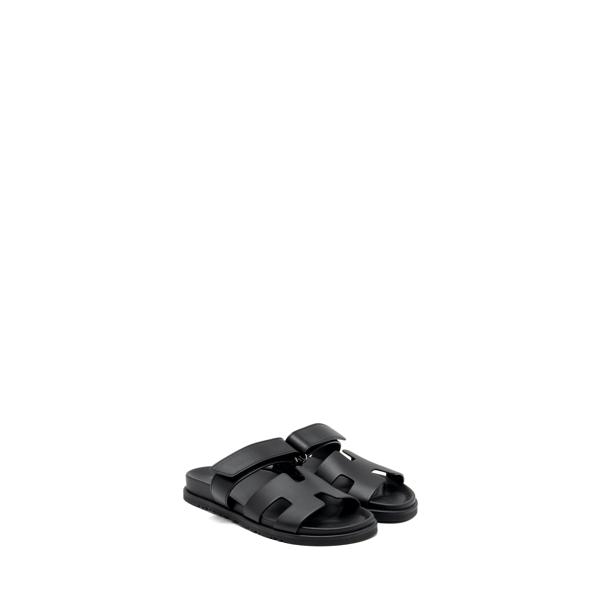 HERMES CHYPRE SANDALS BLACK