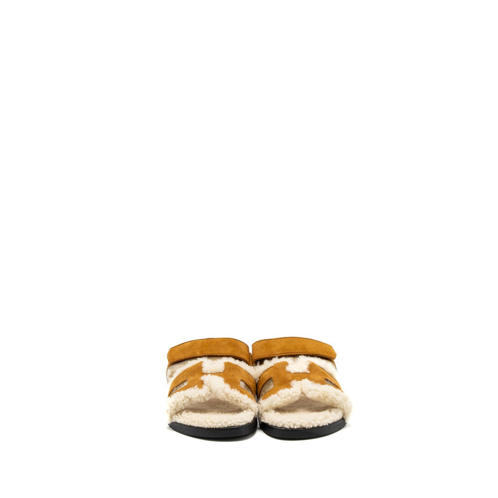 HERMES CHYPRE SANDAL SUEDE GOATSKIN/SHEARLING BEIGE DOREEN/ECRU