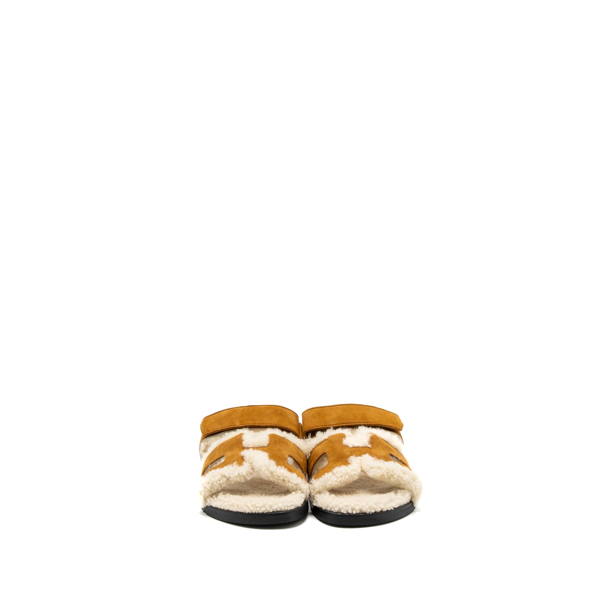 HERMES CHYPRE SANDAL SUEDE GOATSKIN/SHEARLING BEIGE DOREEN/ECRU