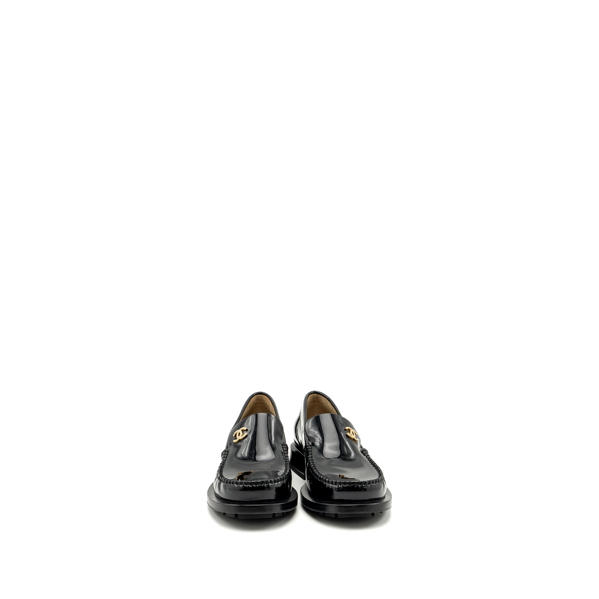 CHANEL CC LOGO WITH PEARL LOAFER PATENT BLACK GHW