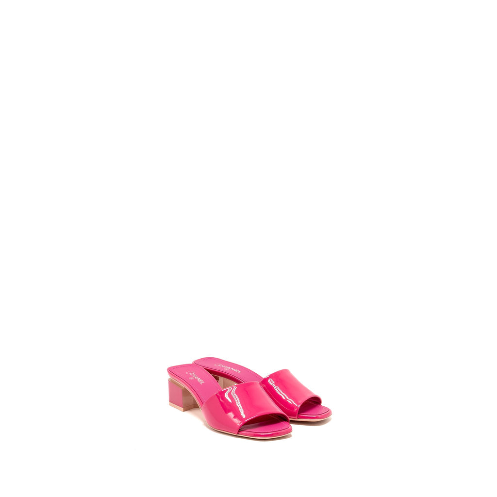 CHANEL SANDALS PATENT PINK
